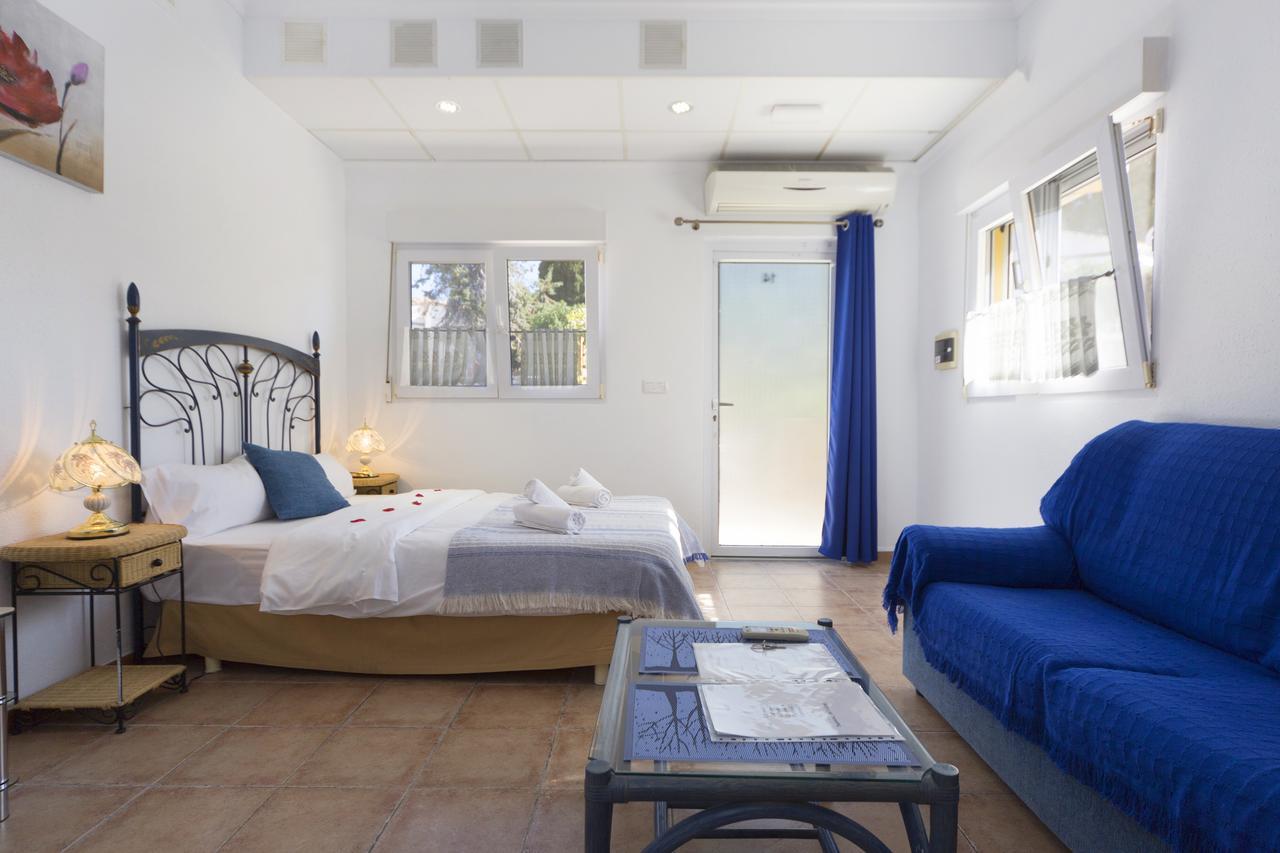 Aparthotel Carrio Sol - Monty'S Calp Oda fotoğraf