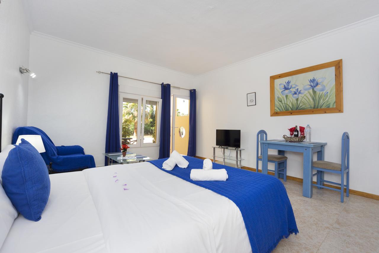 Aparthotel Carrio Sol - Monty'S Calp Oda fotoğraf