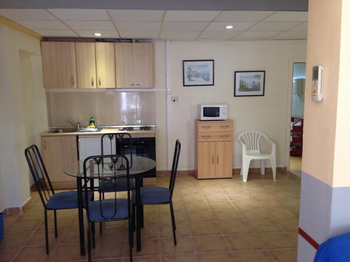 Aparthotel Carrio Sol - Monty'S Calp Oda fotoğraf